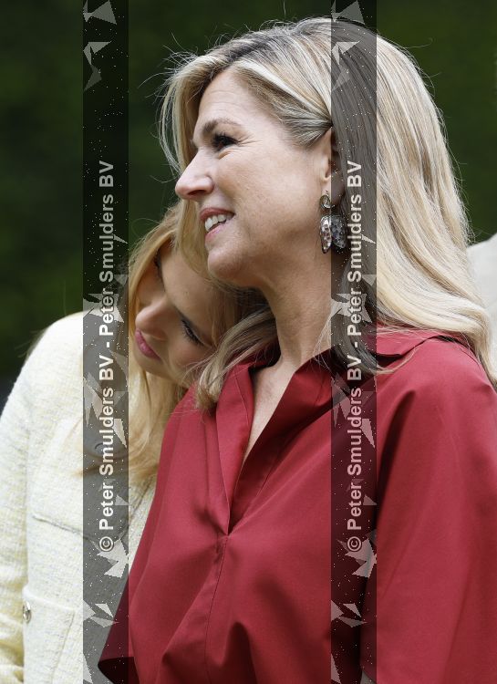 Den Haag 21 mei 2026
Fotouurtje met de koninklijke familie in de Hollandse tuin van Park Clingendael . Aanwezig Koning Willem Alexander Koningin Maxima Prinses Amalia Prinses Alexia en Prinses Ariane . 