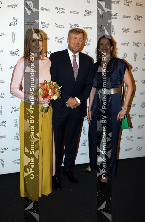 Amsterdam 3 juni 2026
Koning Willem Alexander en Koningin Maxima arriveren bij Carre  voor het Holland festival . Arthur v Dijk ontvangt ze .