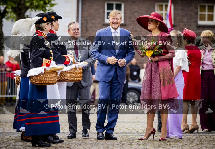 ROERMOND 19 mei 2026 Koning Willem Alexander en Koningin Maxima brengen een streekbezoek aan de gemeenten Maasgouw, Echt-Susteren, Roerdalen en Roermond. Tijdens het streekbezoek bezoekt het paar de schutterij in Wessem, Abdij Lilbosch in Echt, het smalste stukje Nederland in Illikhoven en Roermond, 19 Mei 2026. 