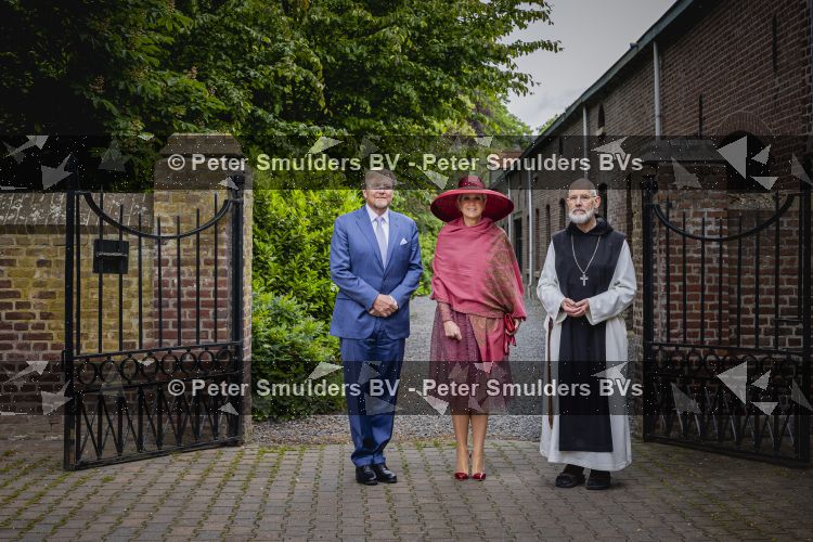 ROERMOND 19 mei 2026 Koning Willem Alexander en Koningin Maxima brengen een streekbezoek aan de gemeenten Maasgouw, Echt-Susteren, Roerdalen en Roermond. Tijdens het streekbezoek bezoekt het paar de schutterij in Wessem, Abdij Lilbosch in Echt, het smalste stukje Nederland in Illikhoven en Roermond, 19 Mei 2026. 