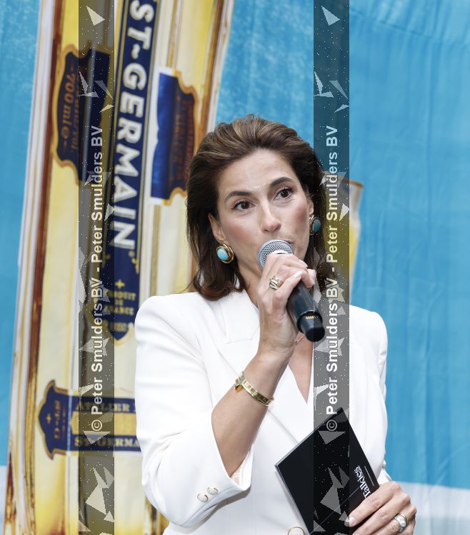 Amsterdam 4 juni 2026
Talkies terras awards bij hotel Pestana . Ook de nieuwe cover met daarop Eelko v Kooten en Olcay Gulsen wordt onthult. Kristina Bozilovic 