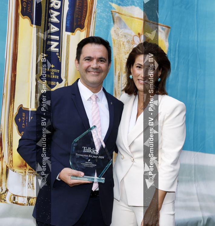Amsterdam 4 juni 2026
Talkies terras awards bij hotel Pestana . Ook de nieuwe cover met daarop Eelko v Kooten en Olcay Gulsen wordt onthult. Kristina Bozilovic 