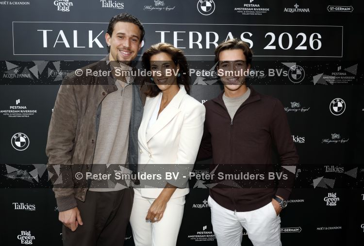Amsterdam 4 juni 2026
Talkies terras awards bij hotel Pestana . Ook de nieuwe cover met daarop Eelko v Kooten en Olcay Gulsen wordt onthult. Kristina Bozilovic en Maxim Gullit