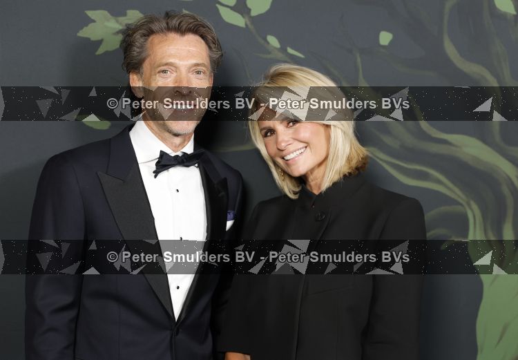 Amsterdam 13 juni 2026
Amsterdam diner 2026 tbv het aidsfonds in Afas Live . Leontine Ruiters kwam met goede vriend John Huiberts 