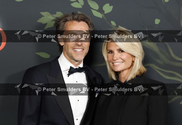 Amsterdam 13 juni 2026
Amsterdam diner 2026 tbv het aidsfonds in Afas Live . Leontine Ruiters kwam met goede vriend John Huiberts 