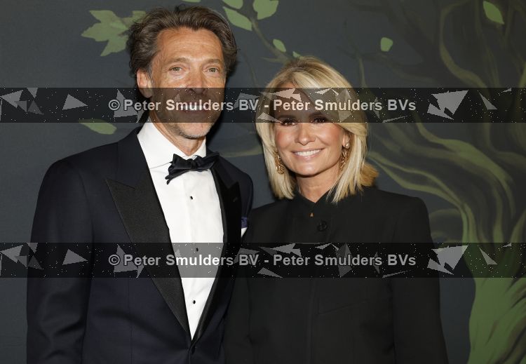 Amsterdam 13 juni 2026
Amsterdam diner 2026 tbv het aidsfonds in Afas Live . Leontine Ruiters kwam met goede vriend John Huiberts 