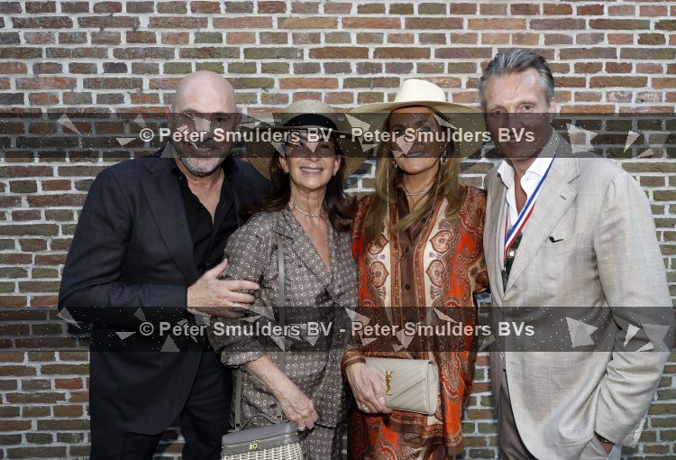 Breukelen 22 juni 2026
Nationale haringparty op Neyenrode . Lesley Bamberger met zijn vrouw Tanja en David Bijlsma met zijn vrouw Ghytha 