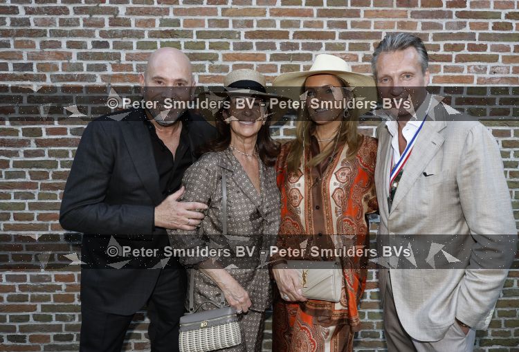 Breukelen 22 juni 2026
Nationale haringparty op Neyenrode . Lesley Bamberger met zijn vrouw Tanja en David Bijlsma met zijn vrouw Ghytha 