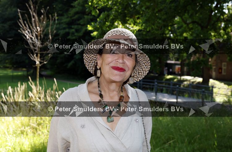 Breukelen 22 juni 2026
Nationale haringparty op Neyenrode . Liesbeth v Dijk