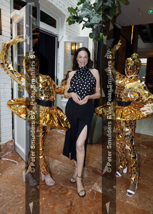 Amsterdam 1 juni 2026
Presentatie Cha Diamonds in Hotel l Europe . Lilly Becker was de Special Guest .