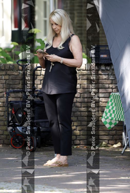 Laren 23 juni 2026
Opnames Gooische vrouwen met aanwezig Linda de Mol Tjitske Reidinga Susan Visser en Lies Visschedijk . Opnames vinden plaats bij restaurant Brink 20 
