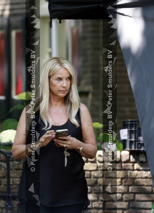 Laren 23 juni 2026
Opnames Gooische vrouwen met aanwezig Linda de Mol Tjitske Reidinga Susan Visser en Lies Visschedijk . Opnames vinden plaats bij restaurant Brink 20 
