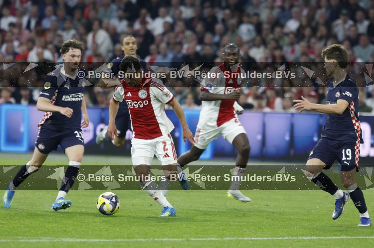 Amsterdam, 2 Mei 2026
Kompetitiewedstrijd AJAX-PSV, eindstand 2-2
Lucas Rosa