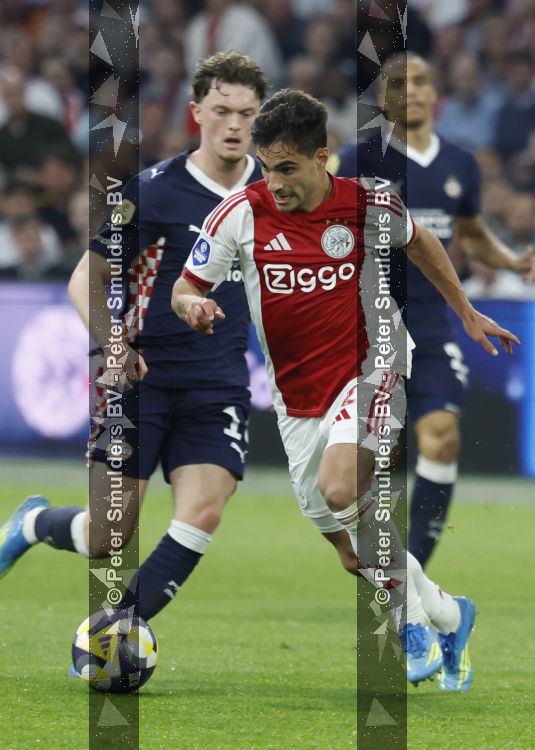 Amsterdam, 2 Mei 2026
Kompetitiewedstrijd AJAX-PSV, eindstand 2-2
Lucas Rosa