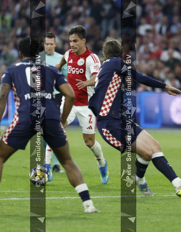 Amsterdam, 2 Mei 2026
Kompetitiewedstrijd AJAX-PSV, eindstand 2-2
Lucas Rosa