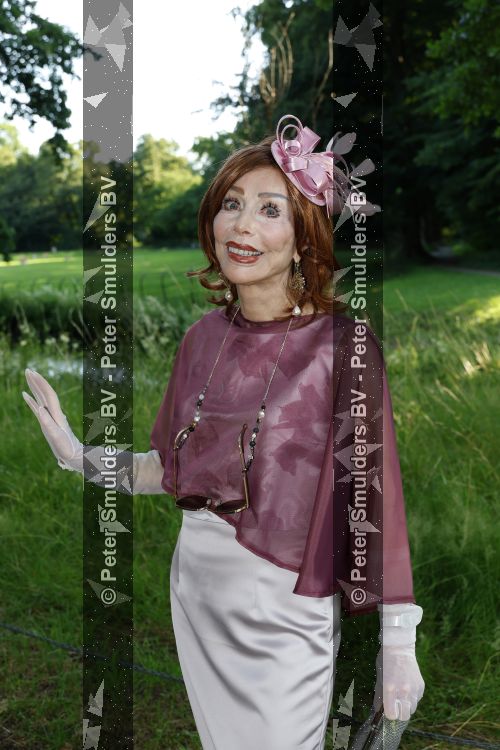 Breukelen 22 juni 2026
Nationale haringparty op Neyenrode . Marijke Helwegen kwam met haar man Harrie