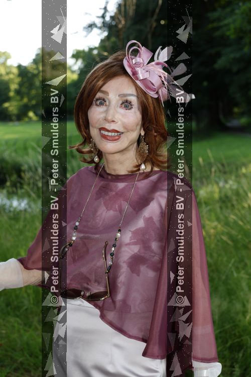 Breukelen 22 juni 2026
Nationale haringparty op Neyenrode . Marijke Helwegen kwam met haar man Harrie