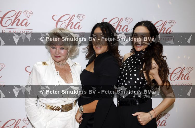 Amsterdam 1 juni 2026
Presentatie Cha Diamonds in Hotel l Europe . Lilly Becker was de Special Guest .  Marjan Strijbosch 