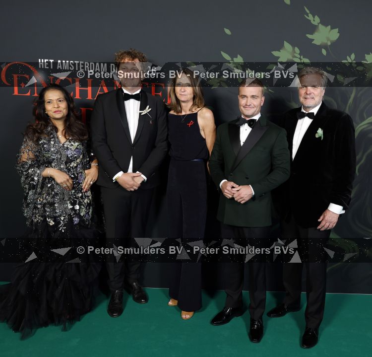 Amsterdam 13 juni 2026
Amsterdam diner 2026 tbv het aidsfonds in Afas Live . Maya Mungra Marc van der Valk Frederique Leeflang Roel Veltmeijer  en Patrick Roubroeks