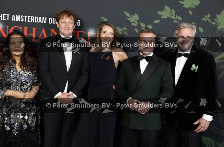 Amsterdam 13 juni 2026
Amsterdam diner 2026 tbv het aidsfonds in Afas Live . Maya Mungra Marc van der Valk Frederique Leeflang Roel Veltmeijer  en Patrick Roubroeks