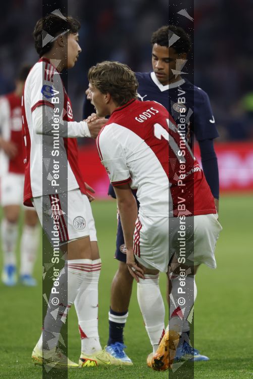 Amsterdam, 2 Mei 2026
Kompetitiewedstrijd AJAX-PSV, eindstand 2-2

