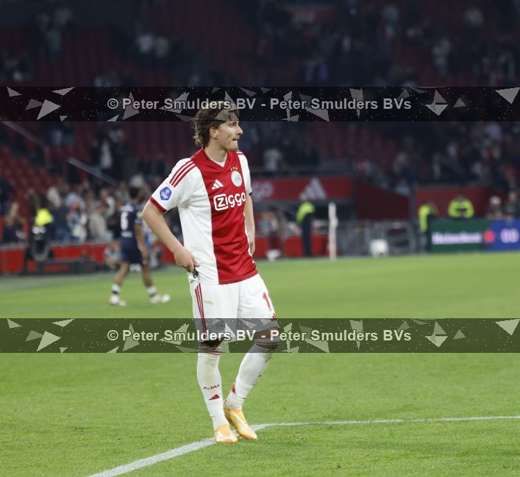 Amsterdam, 2 Mei 2026
Kompetitiewedstrijd AJAX-PSV, eindstand 2-2
