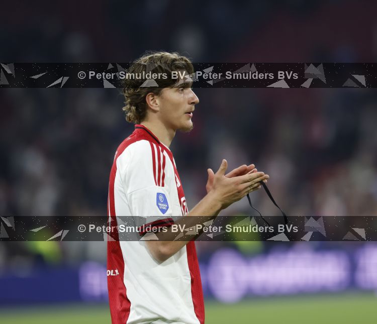 Amsterdam, 2 Mei 2026
Kompetitiewedstrijd AJAX-PSV, eindstand 2-2
