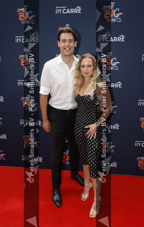 Amsterdam 28 juni 2026
Premiere the little big things in Carre . Mylene Waalewijn met vriend Sven Donker 