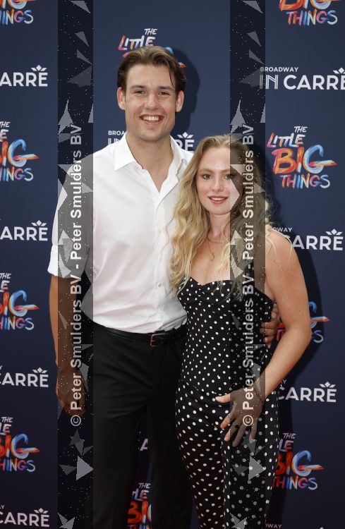 Amsterdam 28 juni 2026
Premiere the little big things in Carre . Mylene Waalewijn met vriend Sven Donker 