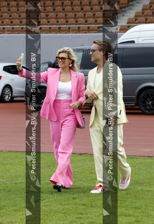 Amsterdam 4 juni 2026
Lunch met artiesten en influencers van de Amsterdamse zomer in het Olympisch stadion. Nicolette v Dam en Bas Smit