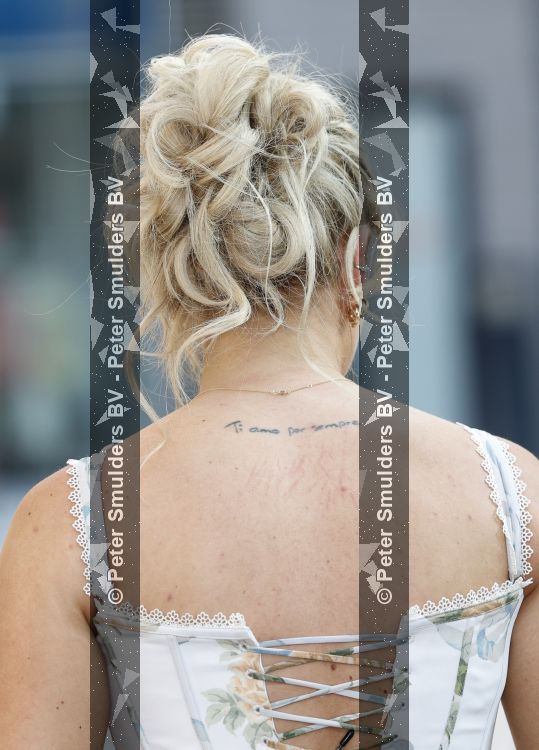 Nieuwegein 27 jumi 2026
Denny Braaf en zijn vrouw Germaine trouwen bij Wills in Nieuwegein . Noa Braaf tatoo