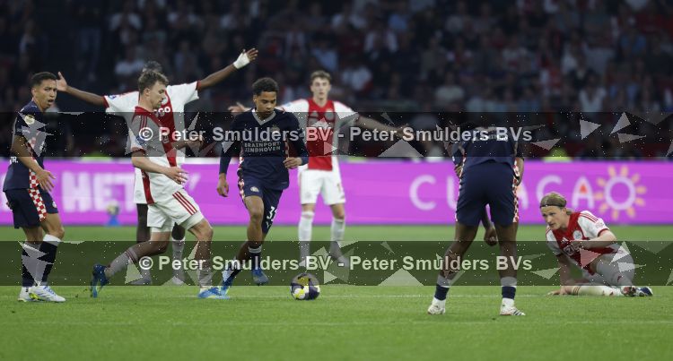 Amsterdam, 2 Mei 2026
Kompetitiewedstrijd AJAX-PSV, eindstand 2-2
Noah Fernandez