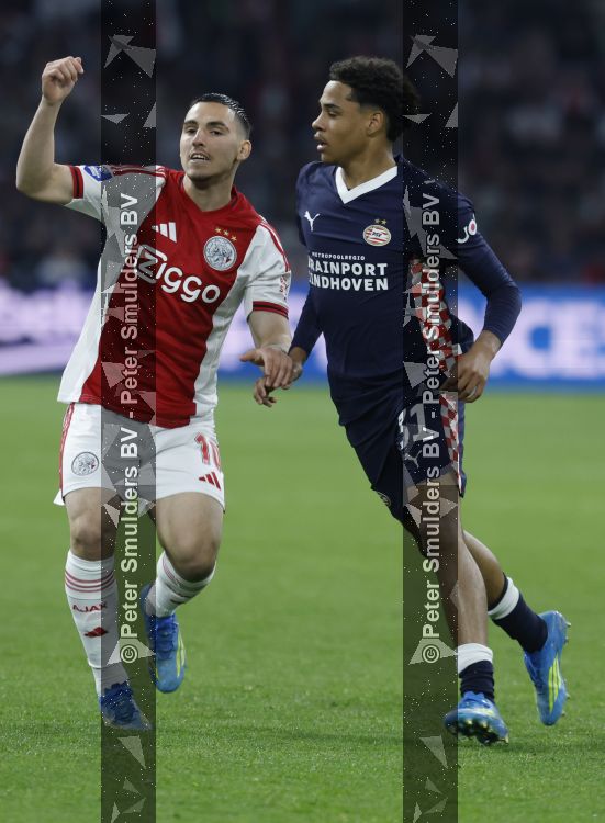 Amsterdam, 2 Mei 2026
Kompetitiewedstrijd AJAX-PSV, eindstand 2-2
Noah Fernandez en Oscar Gloukh