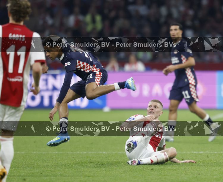 Amsterdam, 2 Mei 2026
Kompetitiewedstrijd AJAX-PSV, eindstand 2-2
Noah Fernandez en Anton Gaaei