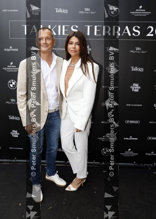 Amsterdam 4 juni 2026
Talkies terras awards bij hotel Pestana . Ook de nieuwe cover met daarop Eelko v Kooten en Olcay Gulsen wordt onthult.