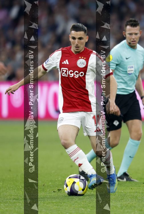 Amsterdam, 2 Mei 2026
Kompetitiewedstrijd AJAX-PSV, eindstand 2-2
Oscar Gloukh