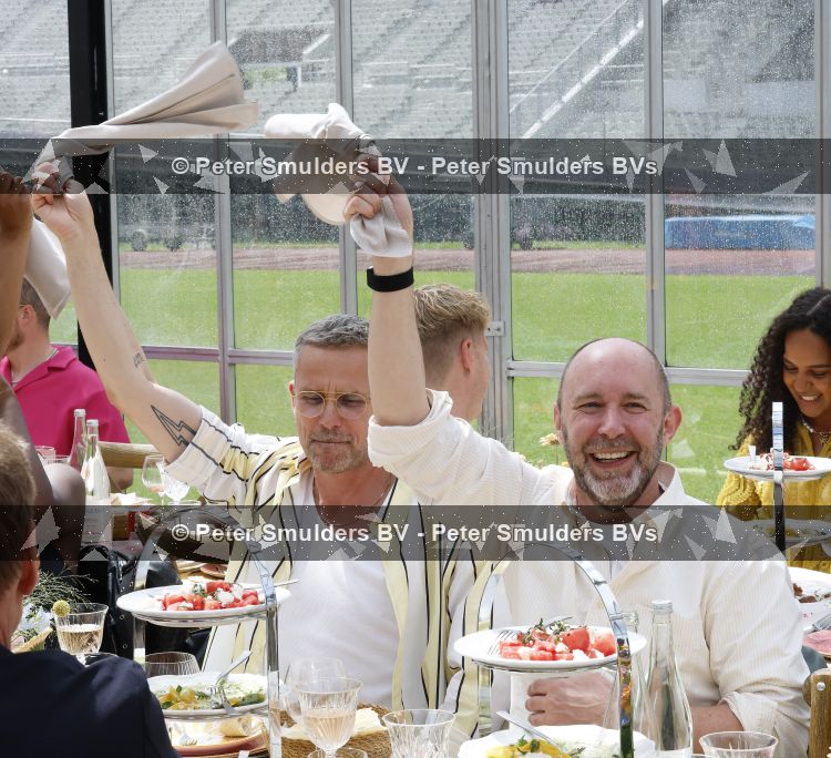 Amsterdam 4 juni 2026
Lunch met artiesten en influencers van de Amsterdamse zomer in het Olympisch stadion. Patrick Martens kwam met goede kennis Ramon Mesman