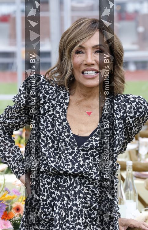 Amsterdam 4 juni 2026
Lunch met artiesten en influencers van de Amsterdamse zomer in het Olympisch stadion. Patty Brard 