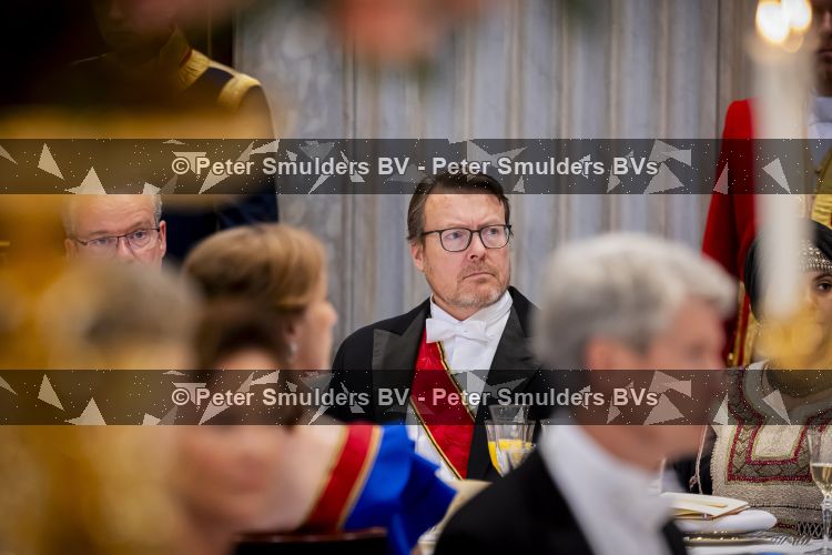 Amsterdam 9 juni 2026
Op uitnodiging van Zijne Majesteit de Koning - Koning Willem Alexander en Koningin Maxima brengt de bondspresident van Duitsland, Frank-Walter Steinmeier, een staatsbezoek aan Nederland. Hij wordt hierbij vergezeld door zijn echtgenote Elke BÃ¼denbender. Prins Constantijn bij staatsbanket
