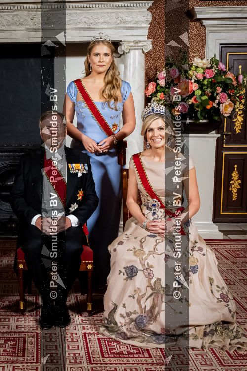 Amsterdam 9 juni 2026
Op uitnodiging van Zijne Majesteit de Koning - Koning Willem Alexander en Koningin Maxima brengt de bondspresident van Duitsland, Frank-Walter Steinmeier, een staatsbezoek aan Nederland. Hij wordt hierbij vergezeld door zijn echtgenote Elke BÃ¼denbender. Prinses Amalia was er s avonds bij het staatsbanket ook bij . Ze droeg het diadeem wat haar moeder tijdens trouwerij droeg.