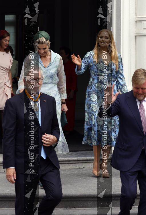 Den Haag 30 juni 2026
Koning Willem Alexander Koningin Maxima en prinses Amalia bij afscheid van Thom de Graaf in raad v State .