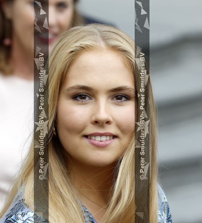 Den Haag 30 juni 2026
Koning Willem Alexander Koningin Maxima en prinses Amalia bij afscheid van Thom de Graaf in raad v State .