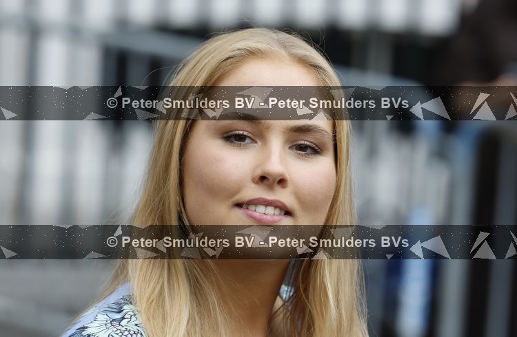 Den Haag 30 juni 2026
Koning Willem Alexander Koningin Maxima en prinses Amalia bij afscheid van Thom de Graaf in raad v State .