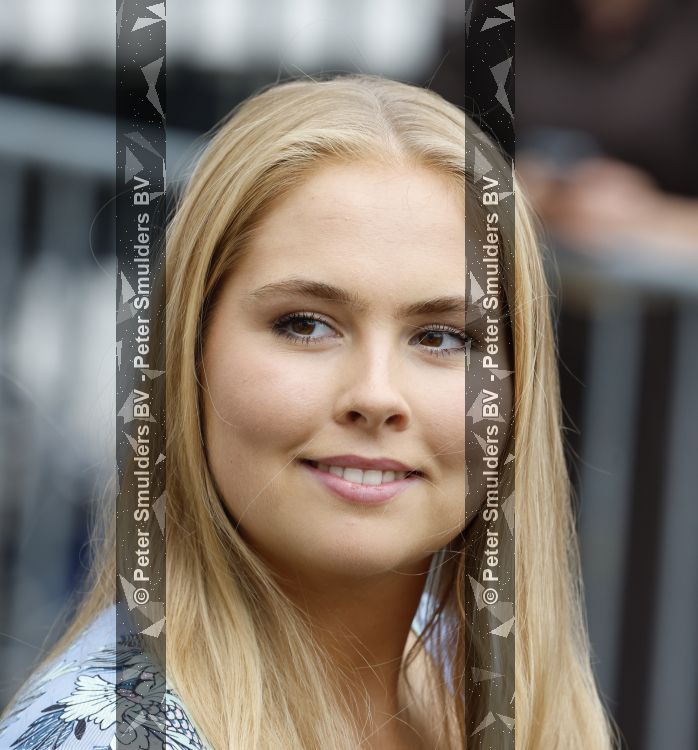 Den Haag 30 juni 2026
Koning Willem Alexander Koningin Maxima en prinses Amalia bij afscheid van Thom de Graaf in raad v State .