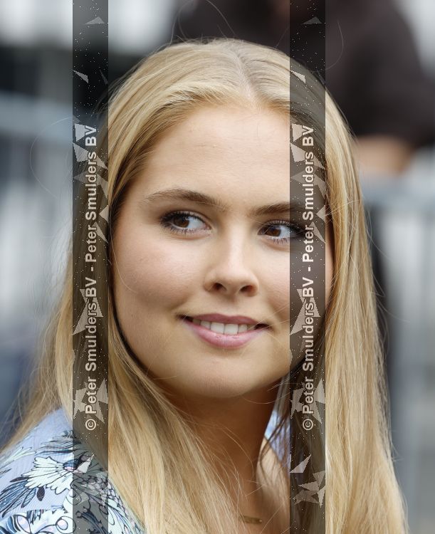 Den Haag 30 juni 2026
Koning Willem Alexander Koningin Maxima en prinses Amalia bij afscheid van Thom de Graaf in raad v State .