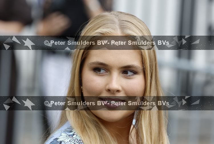 Den Haag 30 juni 2026
Koning Willem Alexander Koningin Maxima en prinses Amalia bij afscheid van Thom de Graaf in raad v State .