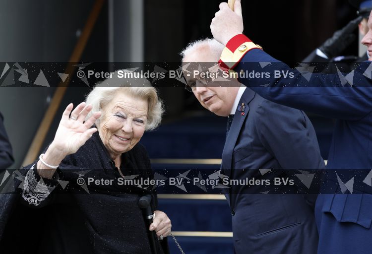 Amsterdam 17 juni 2026
Vandaag is het staatsbezoek van Japan en Nederland . S avonds komen er allemaal andere gasten . Prinses Beatrix 