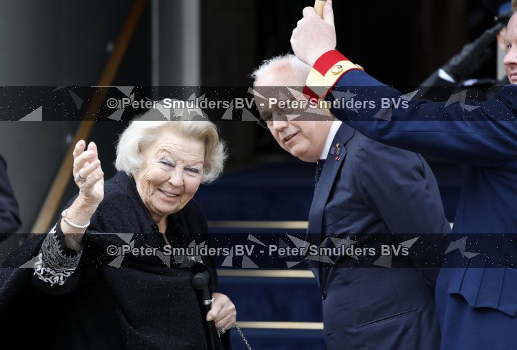 Amsterdam 17 juni 2026
Vandaag is het staatsbezoek van Japan en Nederland . S avonds komen er allemaal andere gasten . Prinses Beatrix 