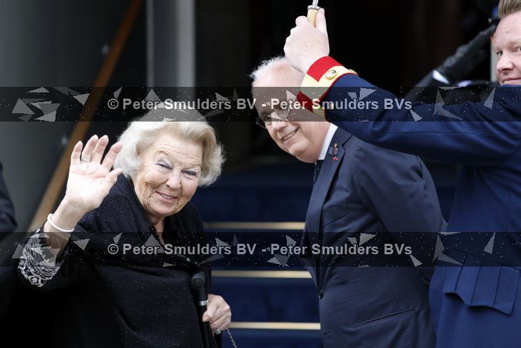 Amsterdam 17 juni 2026
Vandaag is het staatsbezoek van Japan en Nederland . S avonds komen er allemaal andere gasten . Prinses Beatrix 