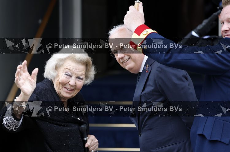 Amsterdam 17 juni 2026
Vandaag is het staatsbezoek van Japan en Nederland . S avonds komen er allemaal andere gasten . Prinses Beatrix 